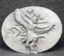 XA01127 VINTAGE 1984  INDIAN CHIEF TRIBAL DANCING  NATIVE ARTWORK BELT BUCKLE