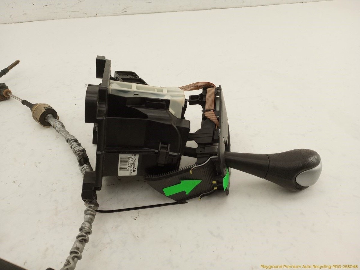 03-11 Saab 9-3 93 Automatic Transmisssion Floor Shifter Assembly