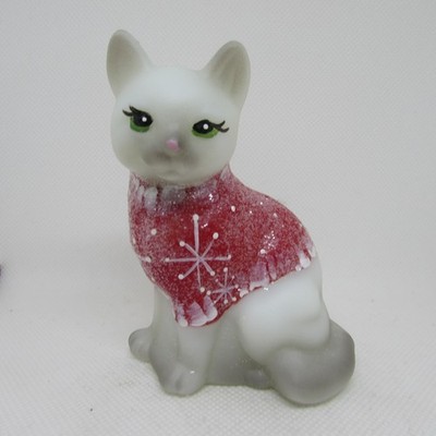 Fenton Opal Satin Red Snowflake Sweater HP Sitting Cat Special Order 2009 M53