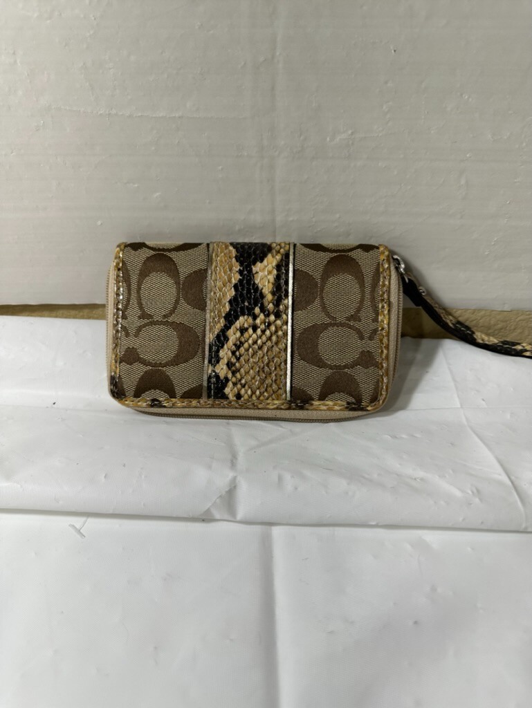 Coach 61851 Sutton Signature C Python Universal C… - image 3