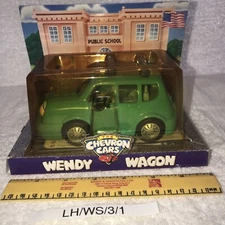 "The Chevron Cars" Wendy Wagon [Green Car with Hood Rack]