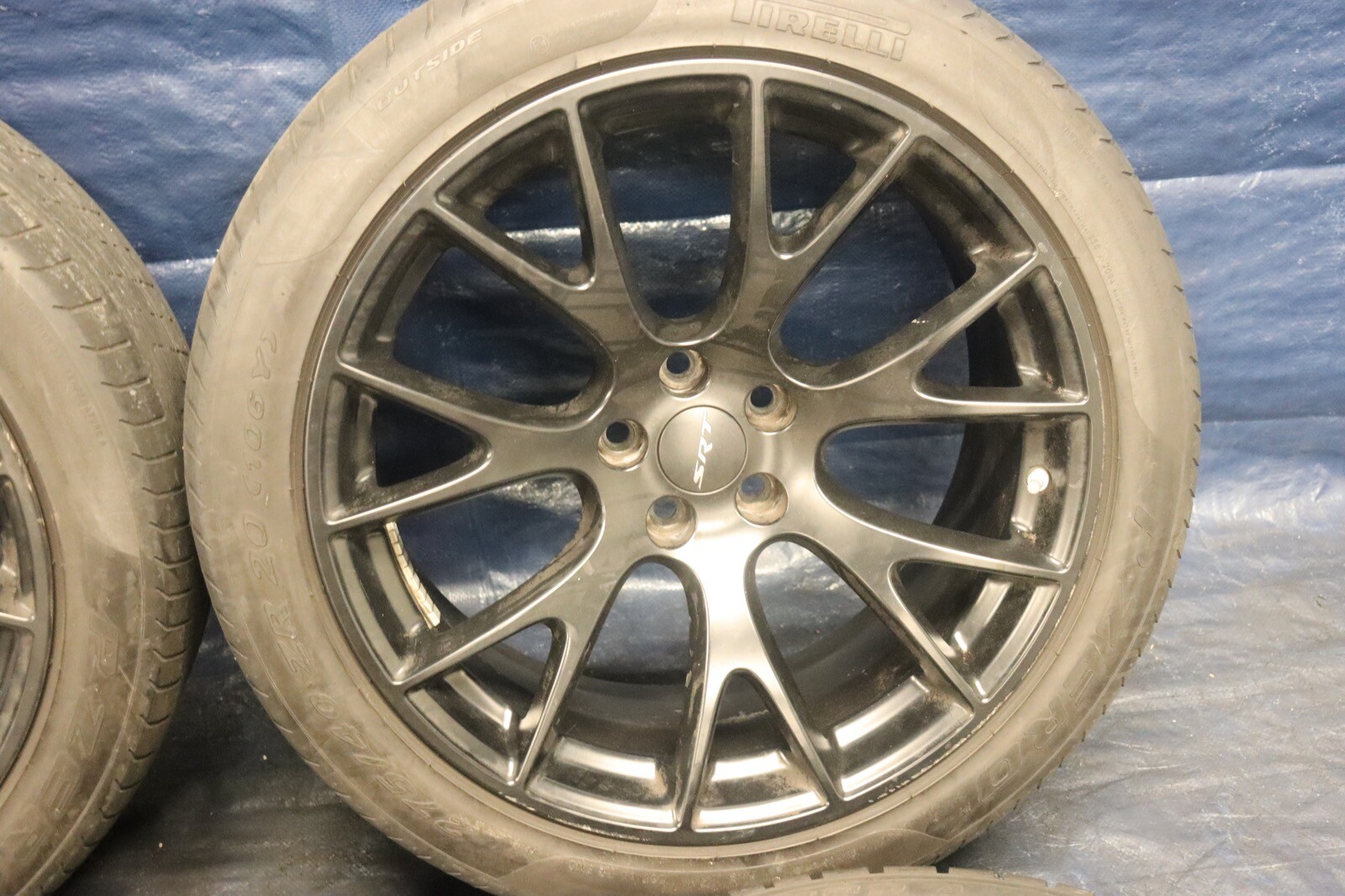 15-20 DODGE CHARGER HELLCAT SRT 392 6.2L OEM WHEELS & TIRES 20X9.5 +18. ...