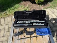 Yamaha Model 221 Student Flute W/ Kaces Case NICE!! FREE SHIPPING!!