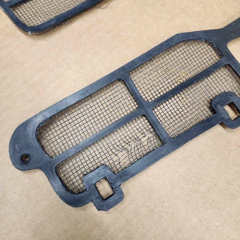 84-96 C4 Corvette стеклоочиститель рычаг капот экран чехол комплект пара б/у дефект - Изображение 4 из 4