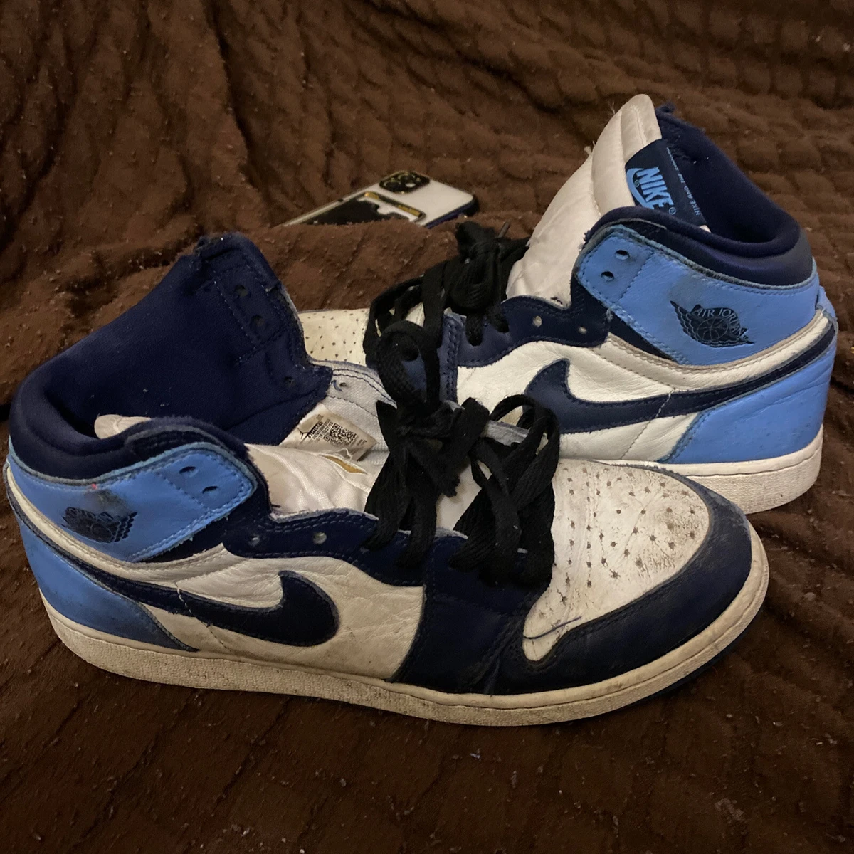Size 6 - Jordan 1 Retro High OG Obsidian, UNC 2019
