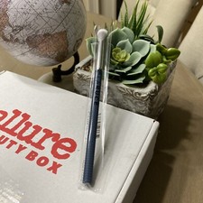 NEW Laruce LR 120 Tapered Blending Eyeshadow Makeup Brush in Denim