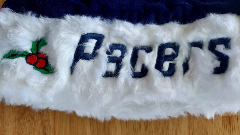 Indiana Pacers Sombrero Santa Medias Gorra Navidad Vacaciones Peluche Copos de Nieve NBA Nuevo Foto 3 de 4