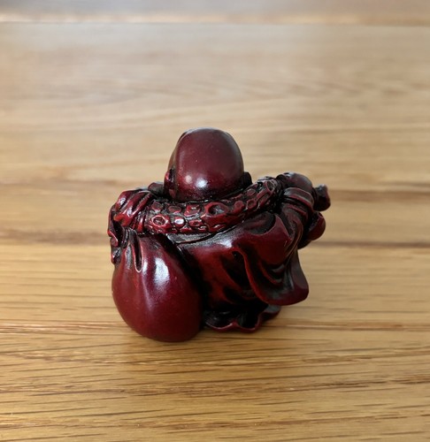 Small Carved Red Asian Cinnabar Resin Buddha Statue Figurine 2" - Picture 3 of 6