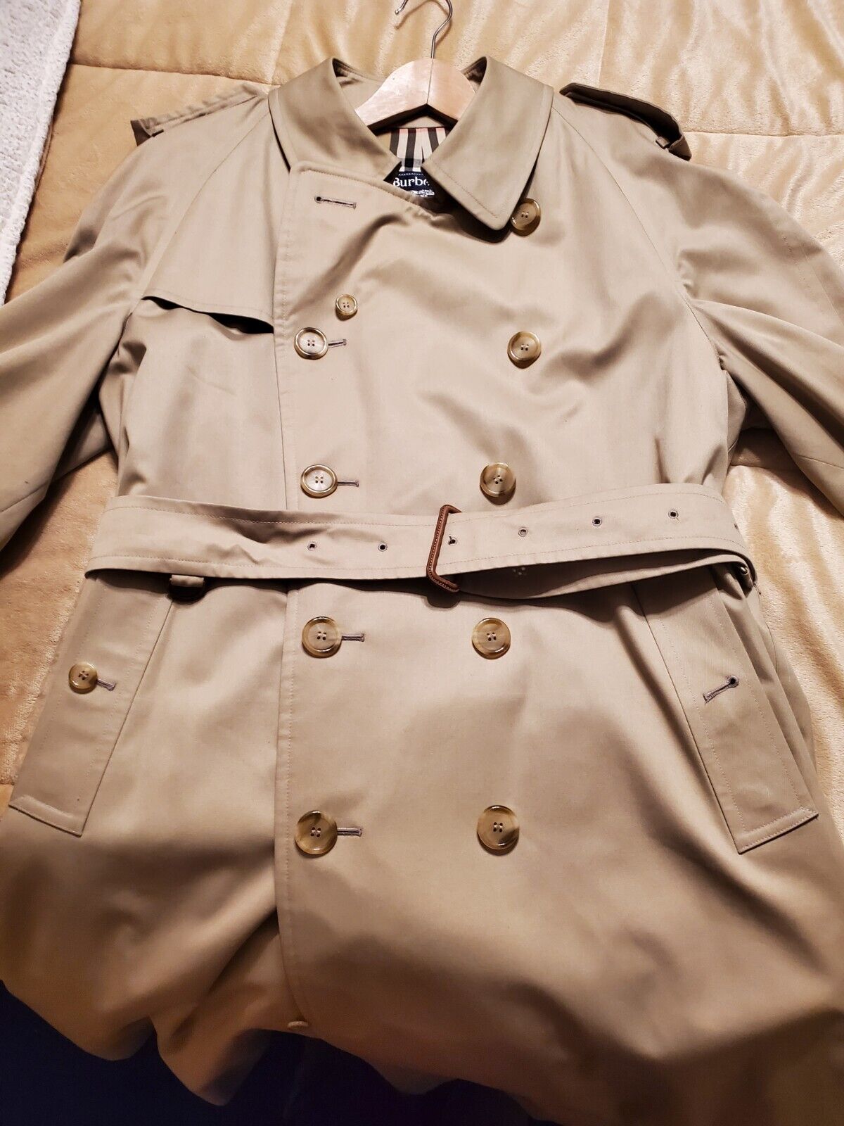 Authentic Burberry Tan Long Trench coat Size 44 R - image 7