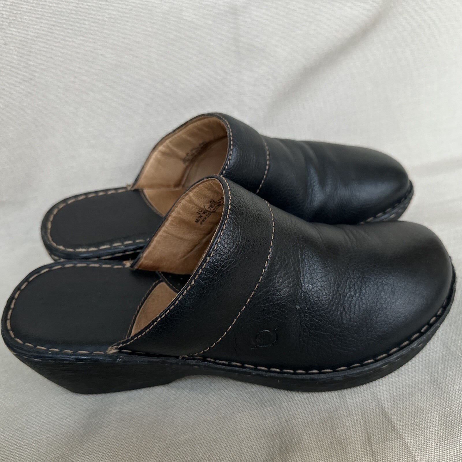 Born Slip On Mules Clogs Shoes Womens Size US 8 M Black Leather Comfort