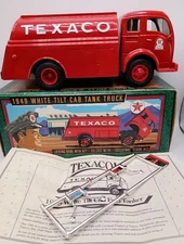 NEW ERTL DIECAST TEXACO 1949 TILT CAB TANK TRUCK #13 IN THE SERIES
