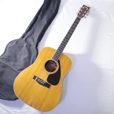Guitare acoustique YAMAHA FG-250D avec étui
