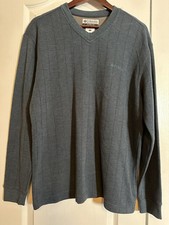 Columbia V-Neck Embroidered Logo Knitted Gray Long Sleeve Sweater Men s Size: L