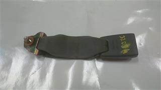 SEAT BELT BUCKLE RIGHT REAR Toyota 4 RUNNER 88/97 B002102