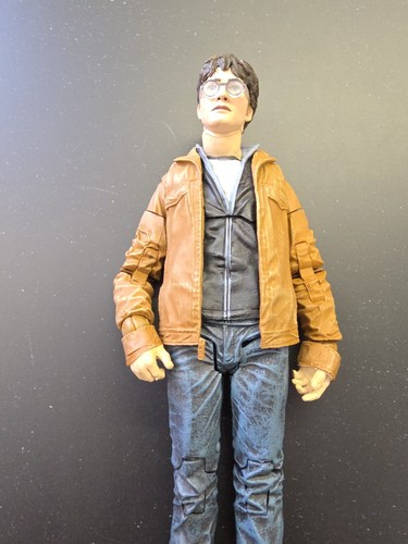 McFarlane Toys Wizarding World Harry Potter 7" - Picture 3 of 10