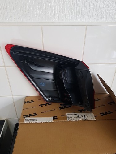 Nissan Quashqai O/S Rear Light Lense New Unused Dirvers Rear Side O/S Rear - Picture 2 of 7