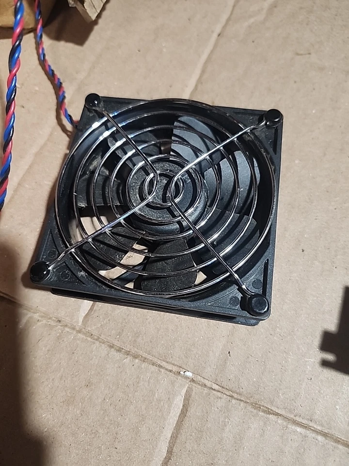 HP / DELL Desktop Computer REAR Fan DSB0912M 3-PIN Connector  (NEW) - Image 2 of 3