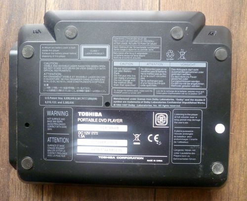 Toshiba SDP74SWB Portable DVD Player With Remote Control SE-R0367 White - Parts - Picture 3 of 9