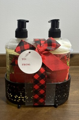 Lila Grace Winter Rose Scented Hand Lotion and Soap Set in Holder NEW