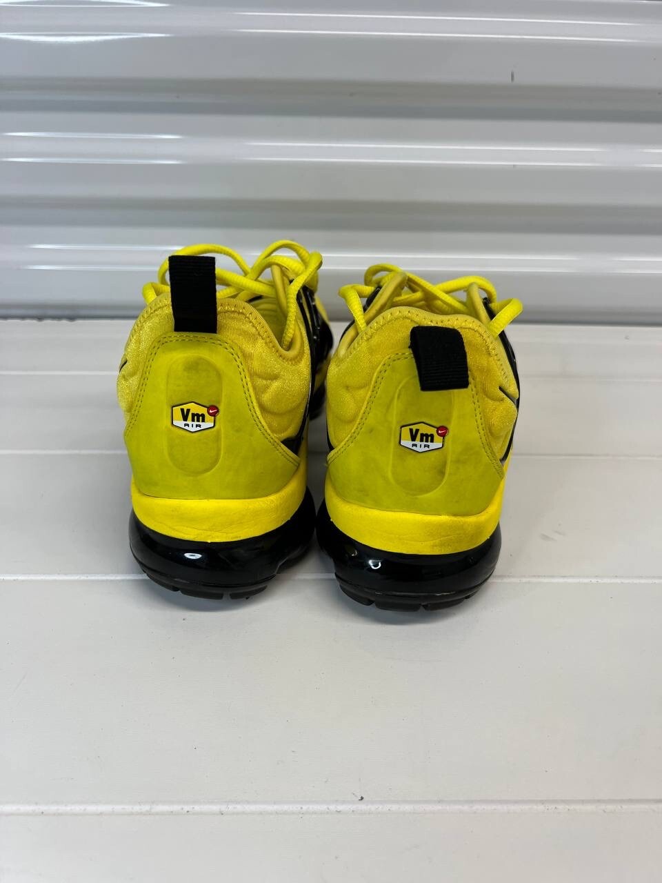 nike vapormax plus bumblebee