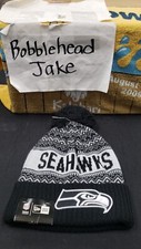 NWT NFL SEATTLE SEAHAWKS BLAKC WHITE CAP HAT KNIT CUFFED BEANIE POM YOUTH KID