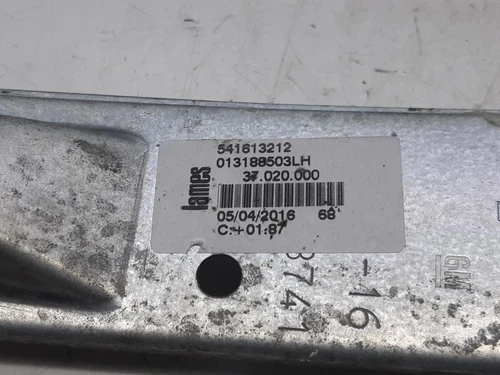 541613212 Elevalunas Trasero Izquierdo para OPEL CORSA E Business 6405523 - Foto 2 di 3