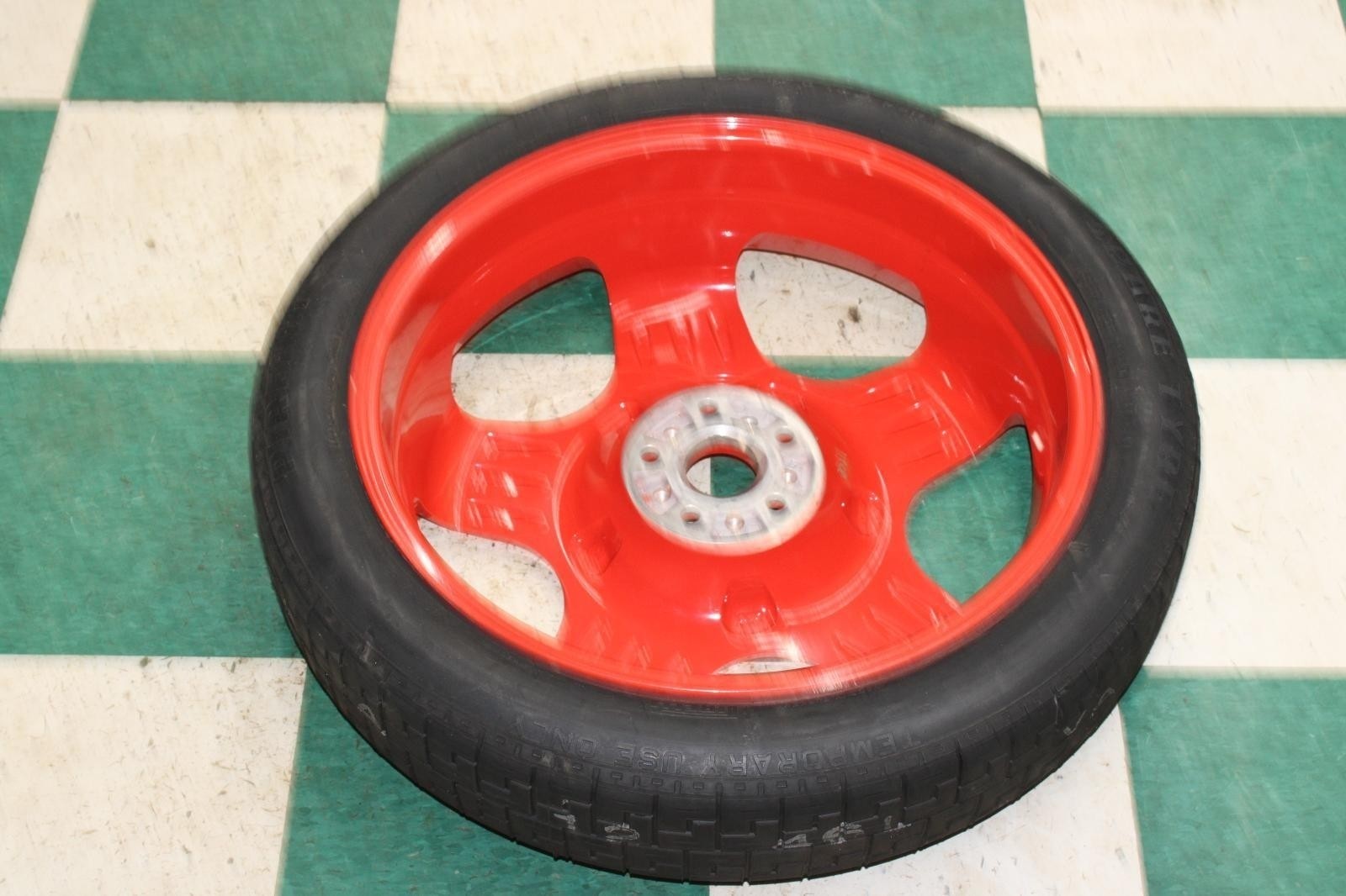 Bentley Flying Spur 2014-2019 Spare tire rim Red