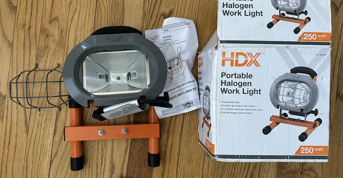 HDX 250-Watt Portable Halogen Work Light 265669 - NEW BUT NEEDS