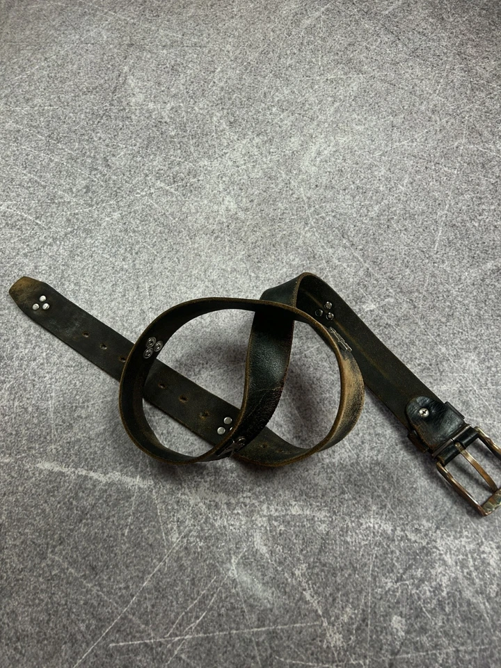 Cinturón de cuero real Calvin Klein desteñido envejecido estilo japonés Streetwear de colección Foto 3 de 4