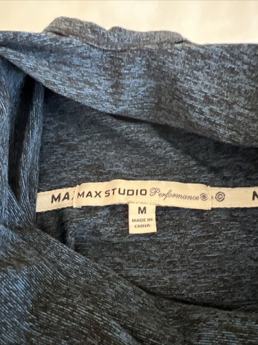 MAX STUDIO Performance Women’s M Long Thumbhole Sleeve Top W/Pockets NWOT - Picture 4 of 13
