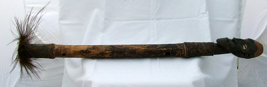 パプアニューギニア　フルート PAPUA NEW GUINEA OCEANIC 19th/20th C. FLUTE STOPPER CARVED