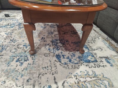 ETHAN ALLEN Heirloom Nutmeg Maple Early American Accent With Glass