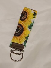 ABSTRACT SUNFLOWER PRINT KEYCHAIN - NEW