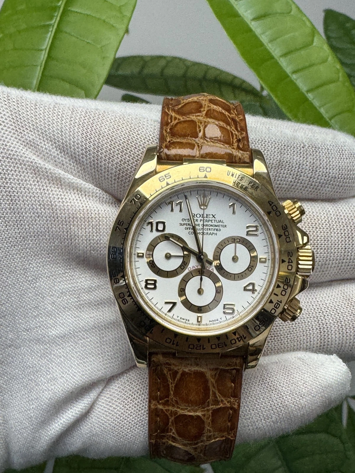 Zenith — Rolex Daytona 16518 18K Yellow Gold White Dial Watch Box & Papers