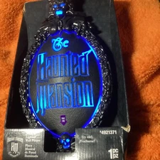 NEW Disney The Haunted Mansion Musical Lighted & Sound Wall Plaque Gemmy 4921371