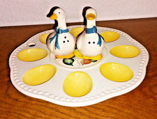 Oster Teller, Eierteller mit Salz und Pfefferstreuer in Entenform, 8 Eier