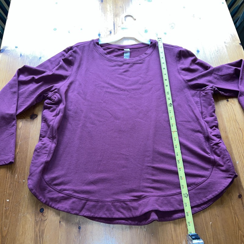 Zuda Ladies Size XL Burgundy Long Sleeve Athletic Shirt