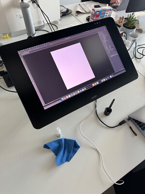 Cintiq 27QHD 専用スタンド付き　(DTH2700/0K) ワコム Cintiq 27QHD DTK-2700/K0 価格比較 - 価格.com