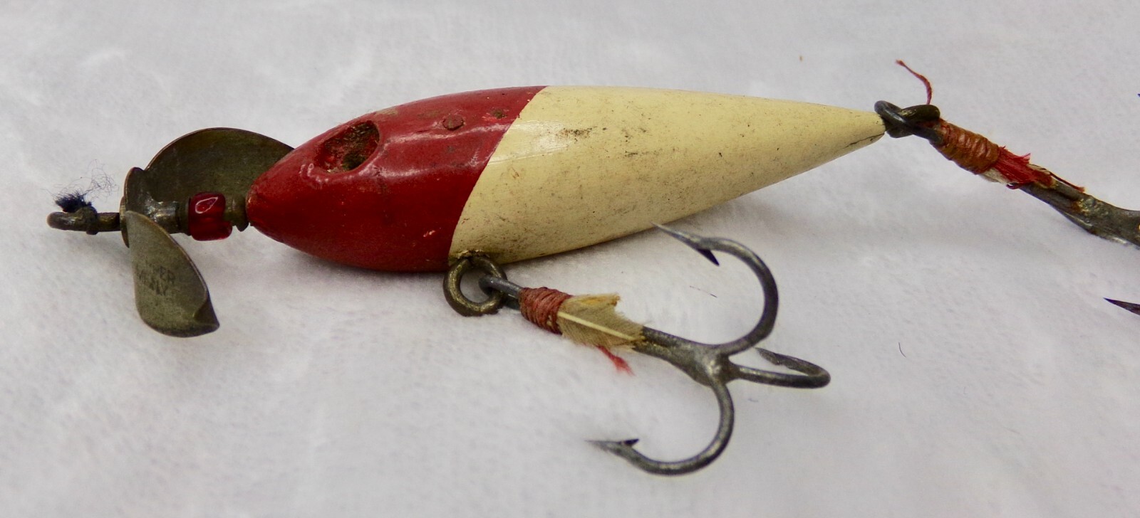 Early unknown Joe Pepper wood lure 2 1/2 in. No Eyes, Brass hardware