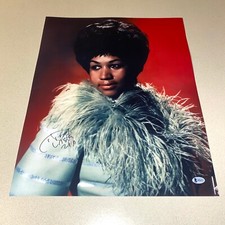 ARETHA FRANKLIN signed autographed 16x20 PHOTO QUEEN OF SOUL BECKETT COA B96473