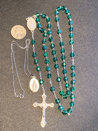 Vintage Rosary Green Glass Beads With Matching Pendant Italy Virgin Mary Center - Picture 10 of 10
