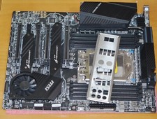 MSI TRX40 PRO 10G AMD TRX40 Socket sTRX4 DDR4 ATX Ryzen 2x M.2 Motherboard
