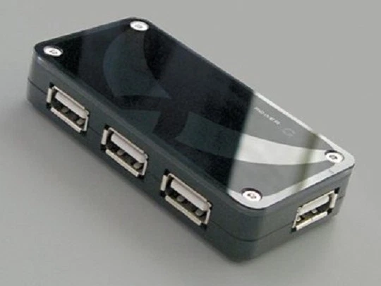 NEW GIOTECK VGA's 4 PORT MINI 2.0 USB HUB FOR PS3 PLAYSTATION 3 WITH CABLE ## - Image 2 of 4