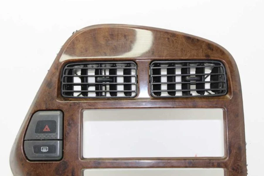 Ободок отделки вентиляционной решетки радиоприемника переменного тока для центральной приборной панели 1997 98 99 Infiniti QX4 - Изображение 2 из 4