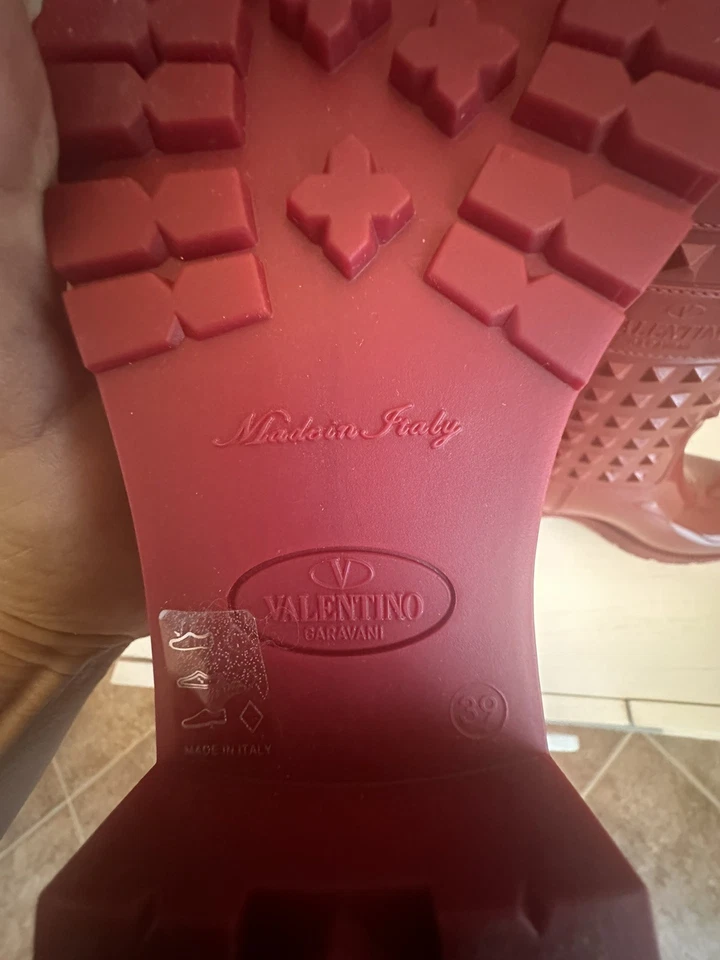 NUEVAS Botas de Lluvia Valentino Garavani Rockstud Rojo Goma Talla 39  Foto 3 de 4