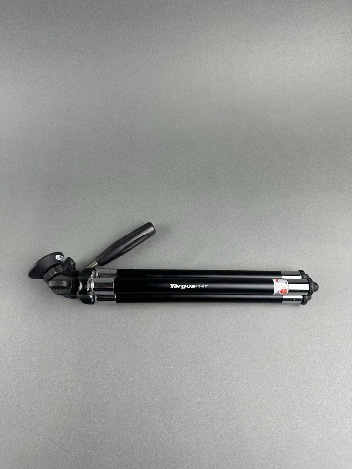 Targus Portable Tripod TG-42TT Extends 11" to 42” Desk/Travel Lightweight Black - Image 2 of 4