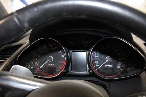 Audi R8 2011 Instrument cluster Photo - $346