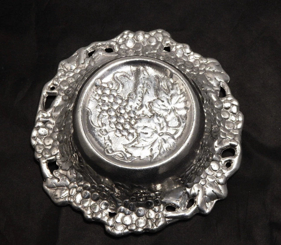 Держатель для винных бутылок с узором винограда Arthur Court - Изображение 2 из 3