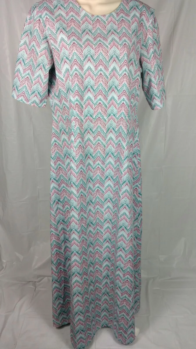 Mennonite cape dress cheap