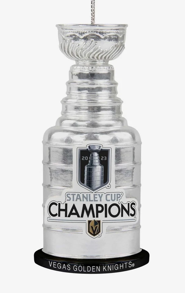 Vegas Golden Knights 2023 Campeones Copa Stanley Trofeo Árbol de Navidad Adorno Foto 2 de 3